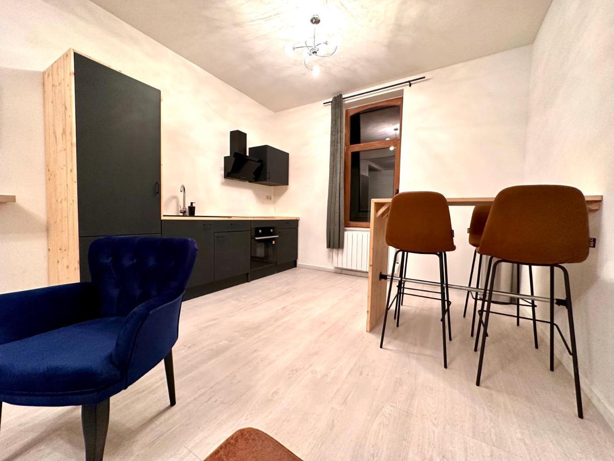 La Little House De Dinant - Esc'Appart Luaran gambar